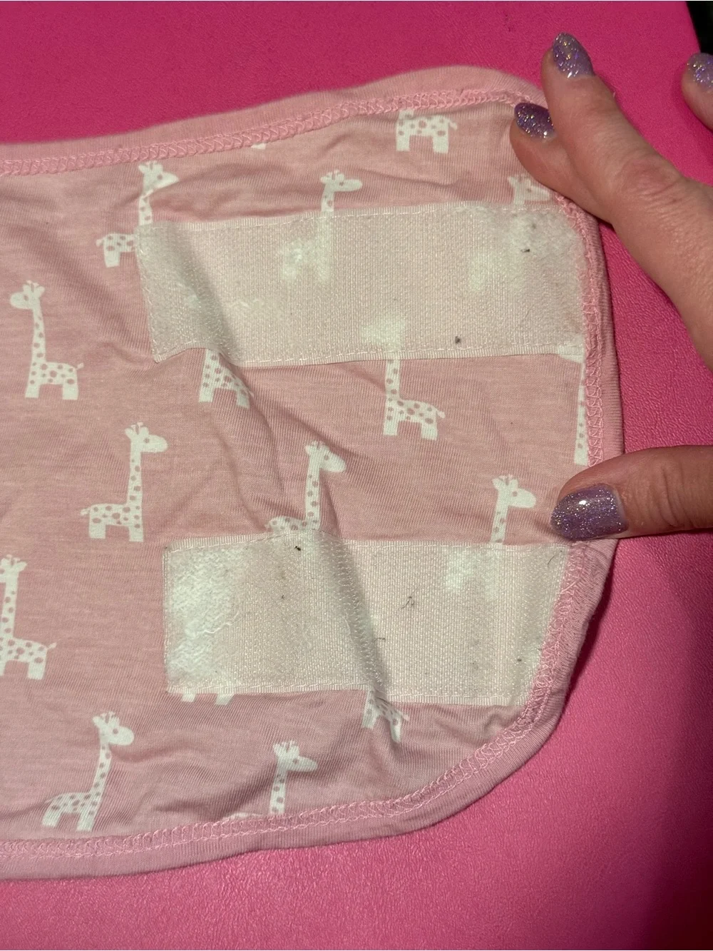 Embé Swaddle 2-Way Starter Baby Swaddle 6-14 lbs 0-3 Months Pink Giraffe Infant